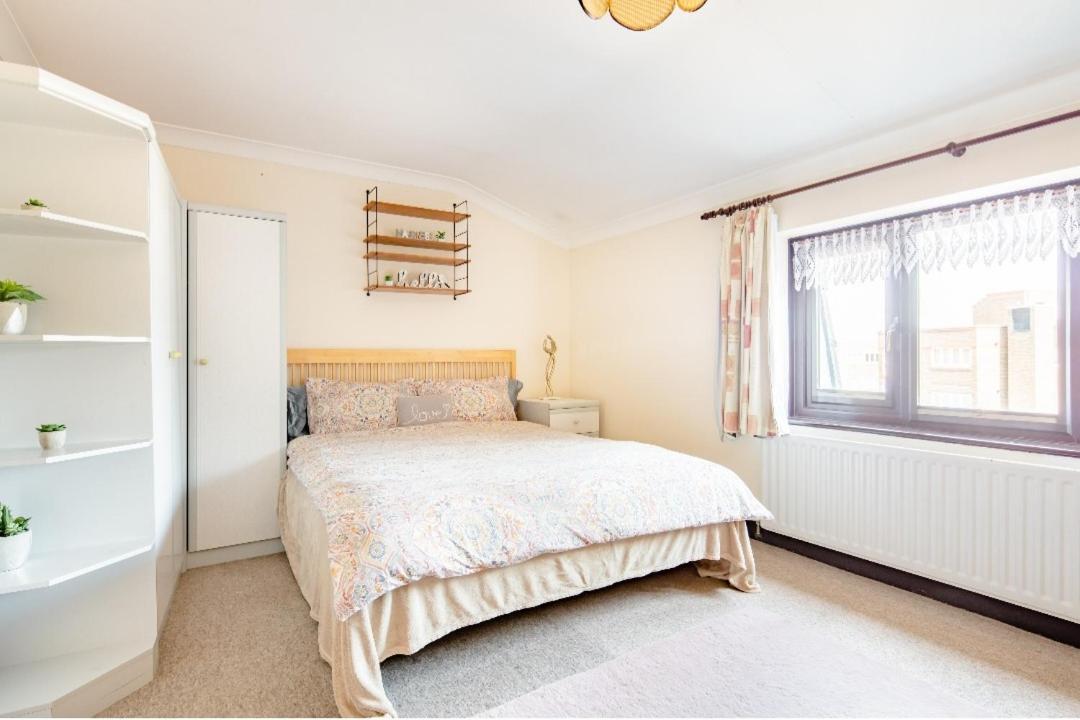 Spacious Room 2 Mins From Station Λονδίνο Εξωτερικό φωτογραφία