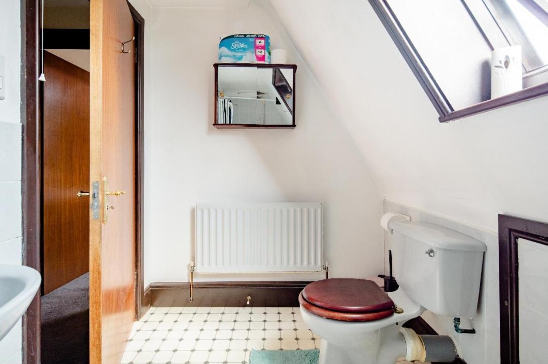 Spacious Room 2 Mins From Station Λονδίνο Εξωτερικό φωτογραφία